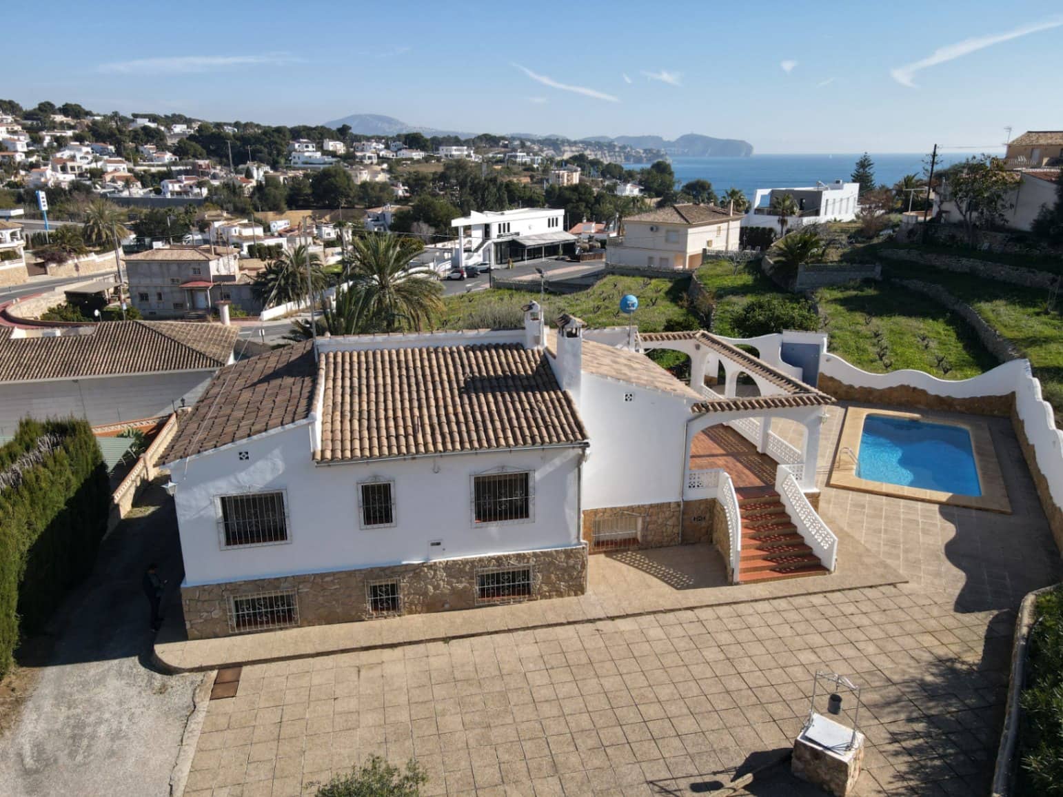 6 soveværelse Villa til salg i Benissa med swimmingpool garage - € 890.000 (Ref: 9751667)