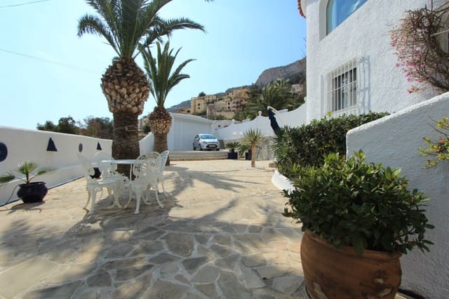 3 quarto Moradia para venda em Calpe / Calp com piscina garagem - 645 000 € (Ref: 9751668)