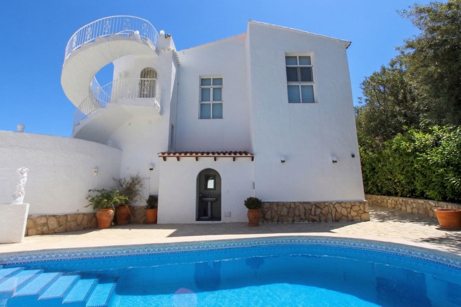 3 quarto Moradia para venda em Calpe / Calp com piscina garagem - 645 000 € (Ref: 9751668)