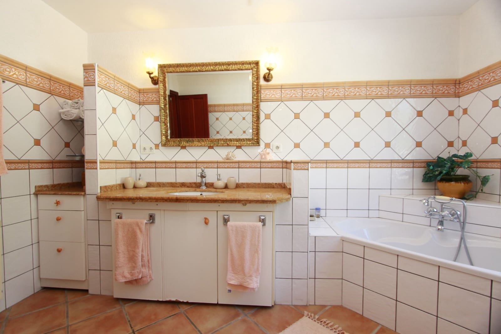 4 soverom Villa til salgs i Calpe / Calp med svømmebasseng garasje - € 1 190 000 (Ref: 9751671)