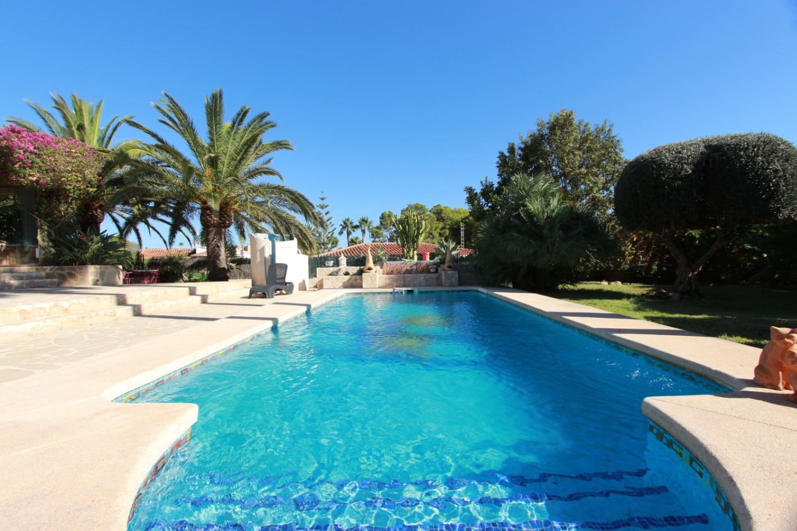 4 soverom Villa til salgs i Calpe / Calp med svømmebasseng garasje - € 1 190 000 (Ref: 9751671)