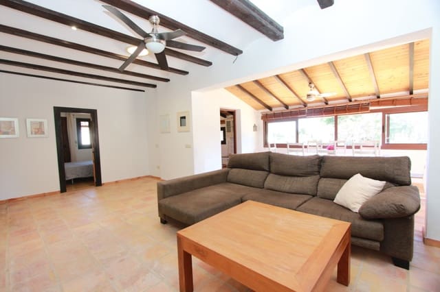 6 sovrum Villa till salu i Benissa med pool garage - 1 050 000 € (Ref: 9751673)