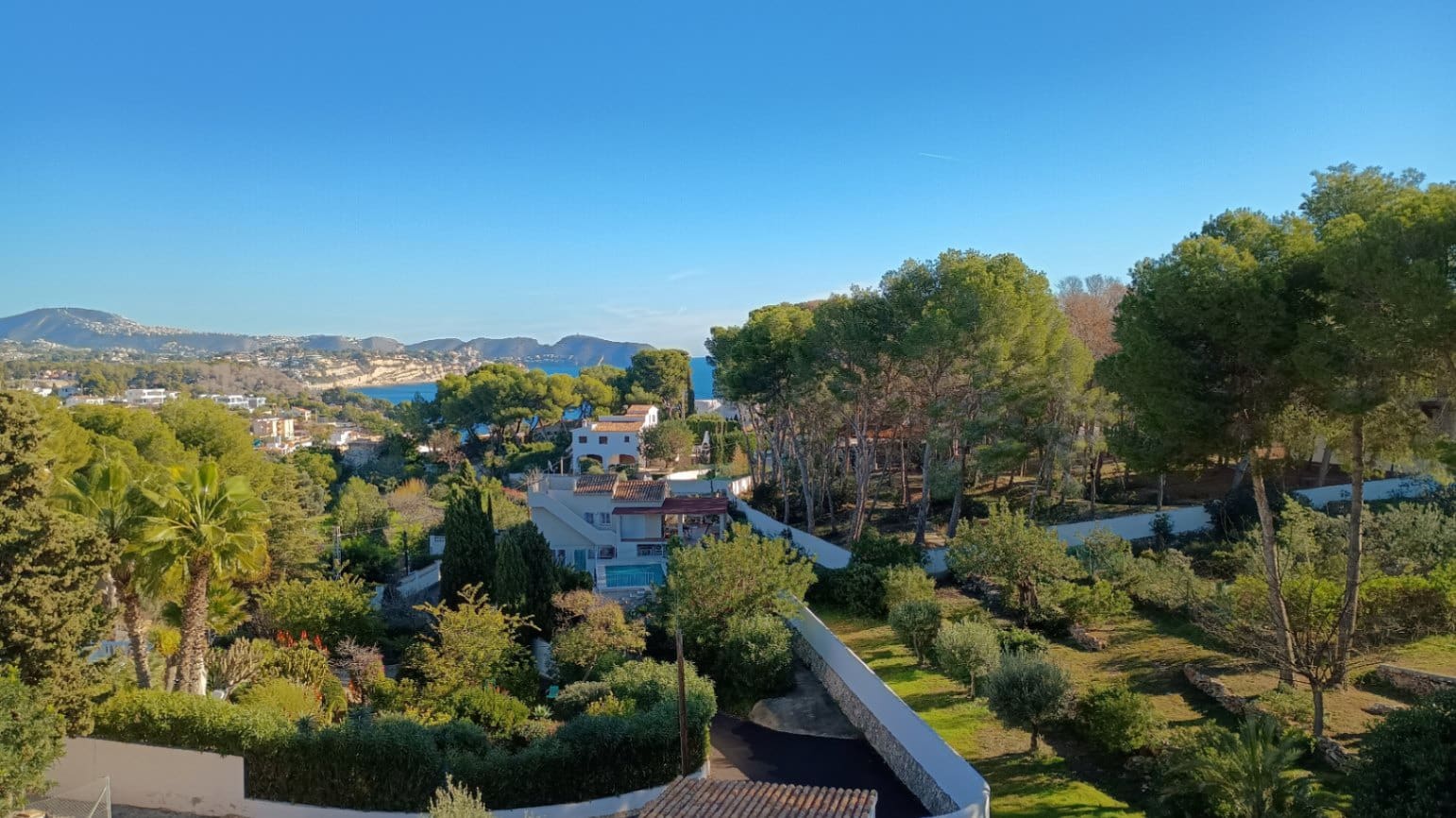 6 sovrum Villa till salu i Benissa med pool garage - 1 050 000 € (Ref: 9751673)