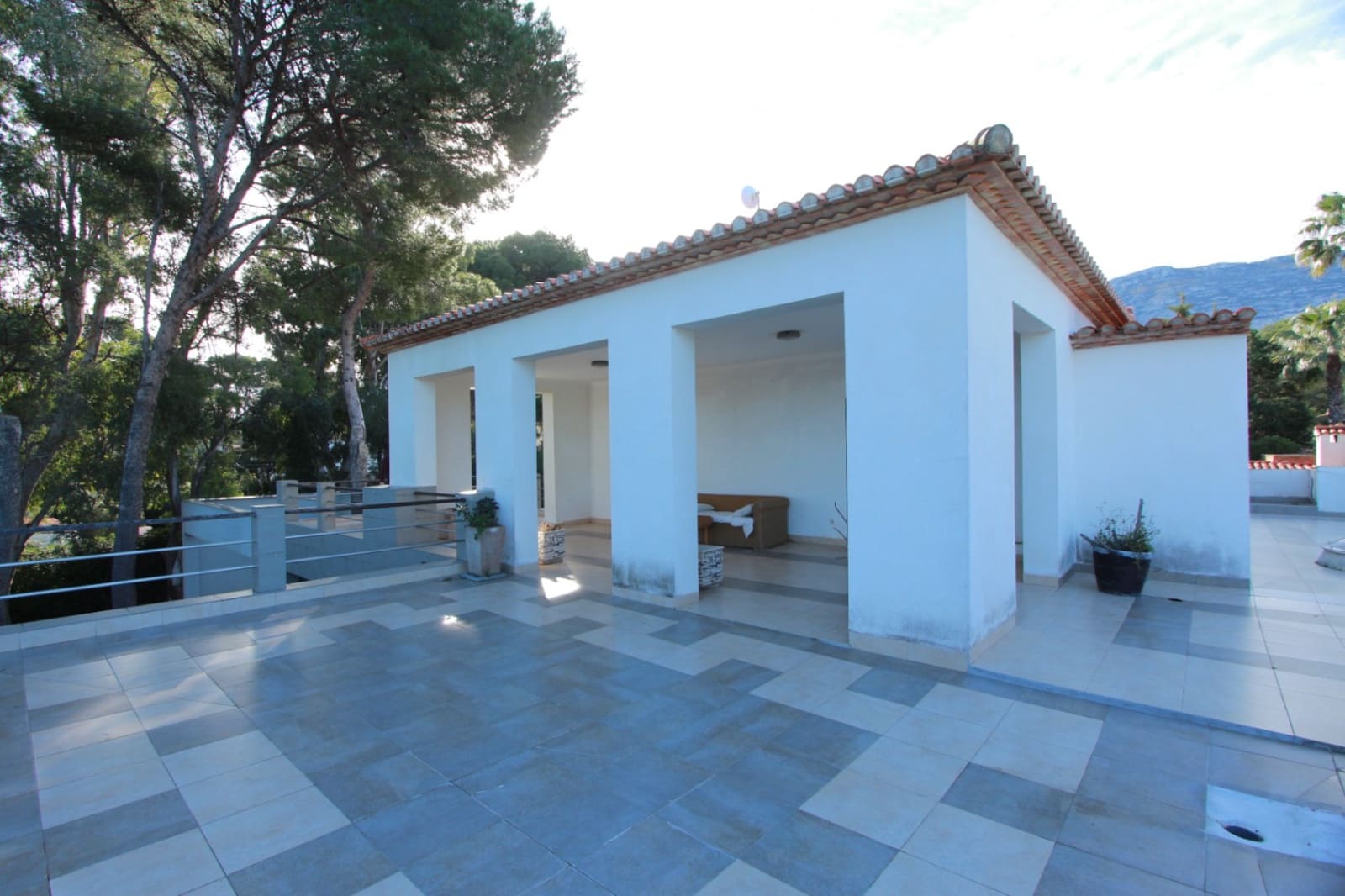 Chalet de 4 habitaciones en Dénia en venta con piscina garaje - 1.850.000 € (Ref: 9751674)