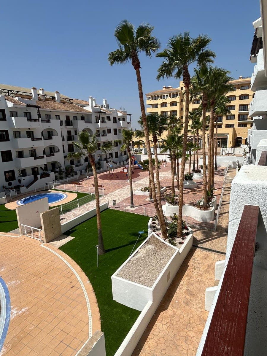 2 quarto Apartamento para venda em Los Alcazares com piscina garagem - 147 500 € (Ref: 9807346)