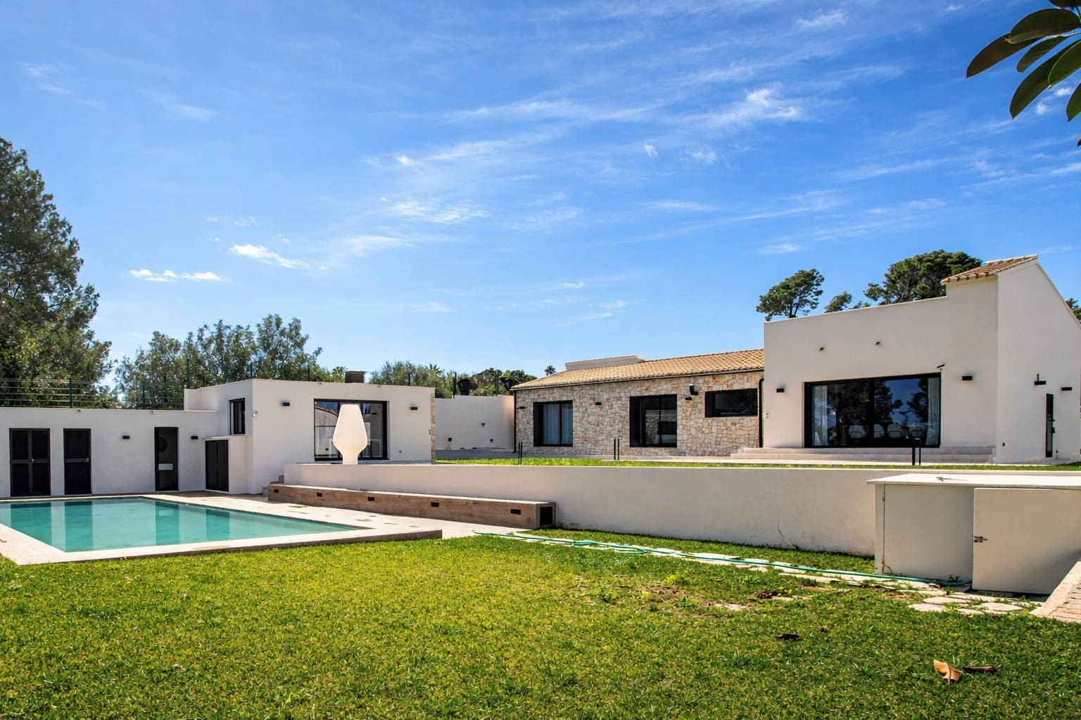 3 soverom Villa til salgs i Denia - € 1 595 000 (Ref: 9814780)