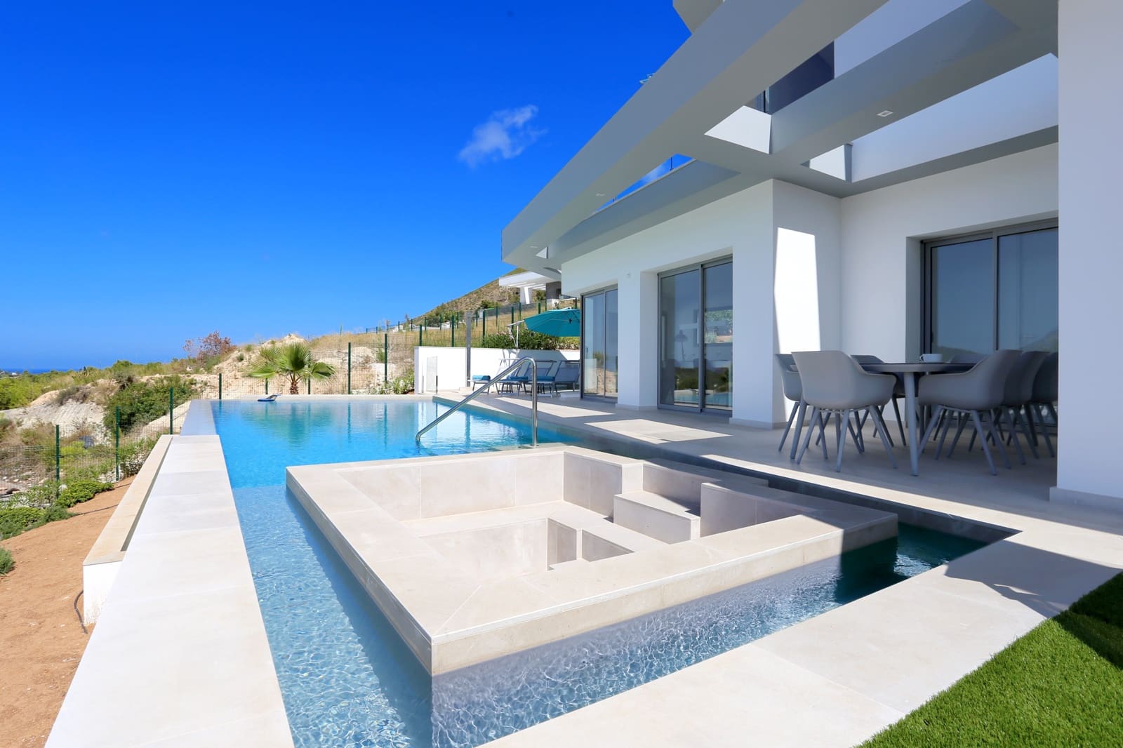 4 quarto Moradia para venda em Javea / Xabia com piscina garagem - 1 100 000 € (Ref: 9814783)
