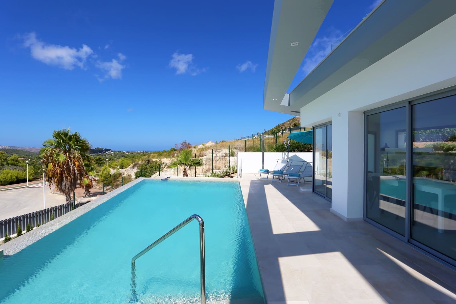 4 quarto Moradia para venda em Javea / Xabia com piscina garagem - 1 100 000 € (Ref: 9814783)