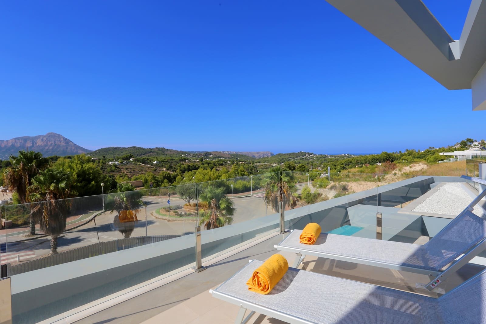 4 quarto Moradia para venda em Javea / Xabia com piscina garagem - 1 100 000 € (Ref: 9814783)