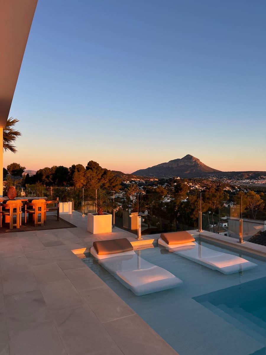 4 quarto Moradia para venda em Javea / Xabia com piscina garagem - 2 150 000 € (Ref: 9814784)