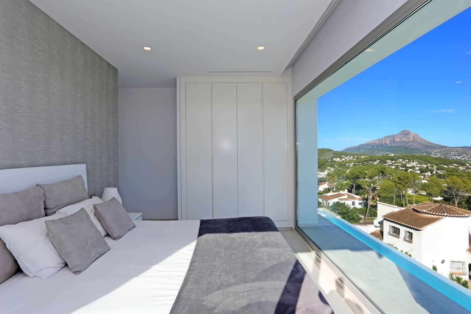 4 quarto Moradia para venda em Javea / Xabia com piscina garagem - 2 150 000 € (Ref: 9814784)