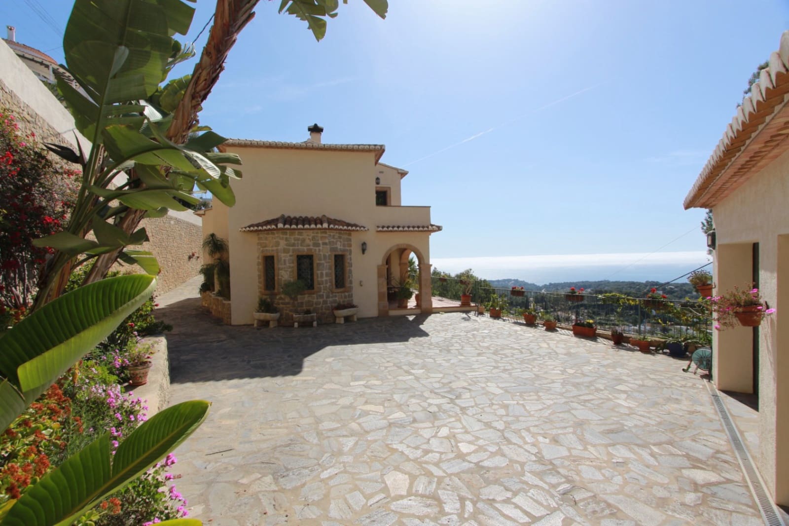 5 soverom Villa til salgs i Benissa med svømmebasseng garasje - € 1 975 000 (Ref: 9817854)