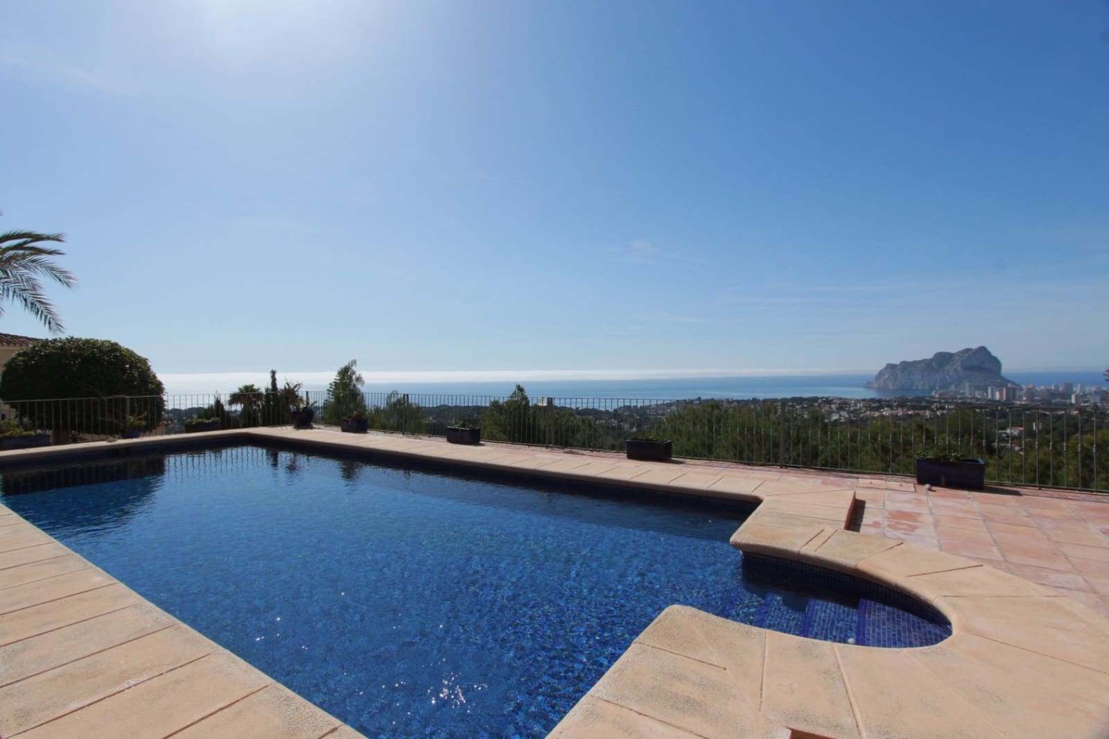 5 soverom Villa til salgs i Benissa med svømmebasseng garasje - € 1 975 000 (Ref: 9817854)