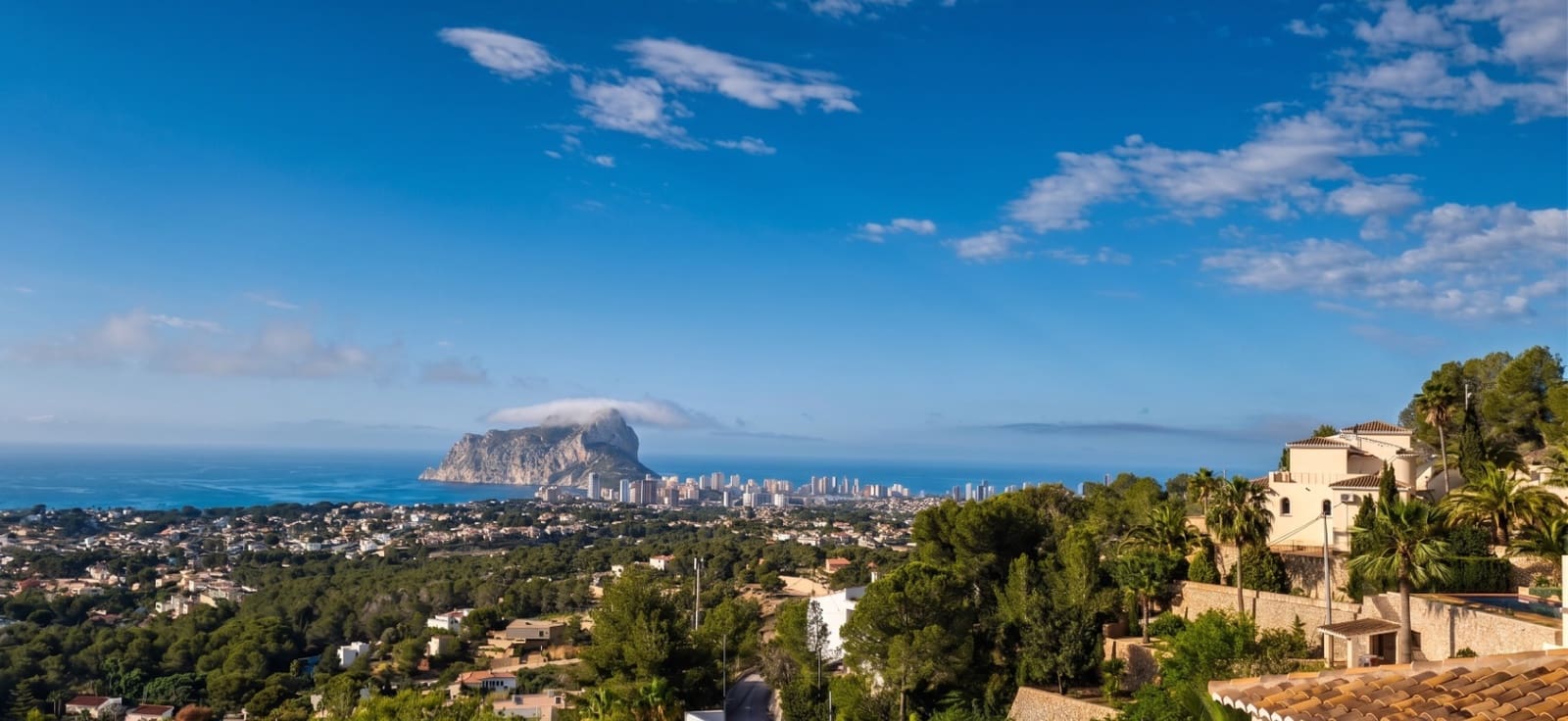 5 bedroom Villa for sale in Benissa with pool garage - € 1,975,000 (Ref: 9817854)