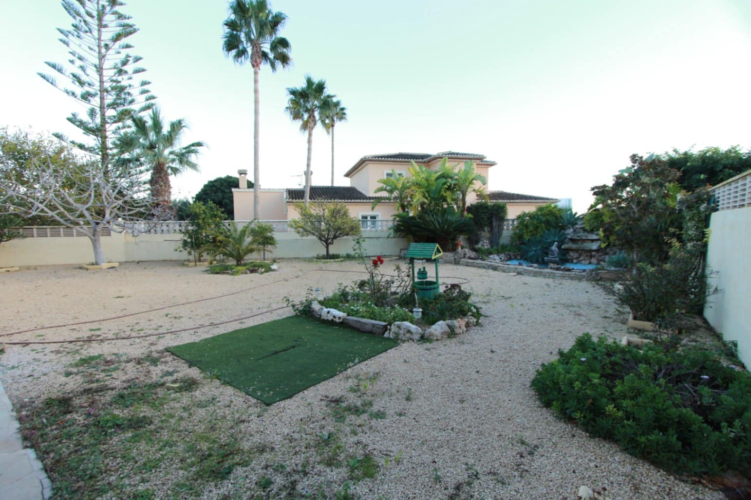 4 bedroom Villa for sale in Calpe / Calp with pool garage - € 850,000 (Ref: 9838955)