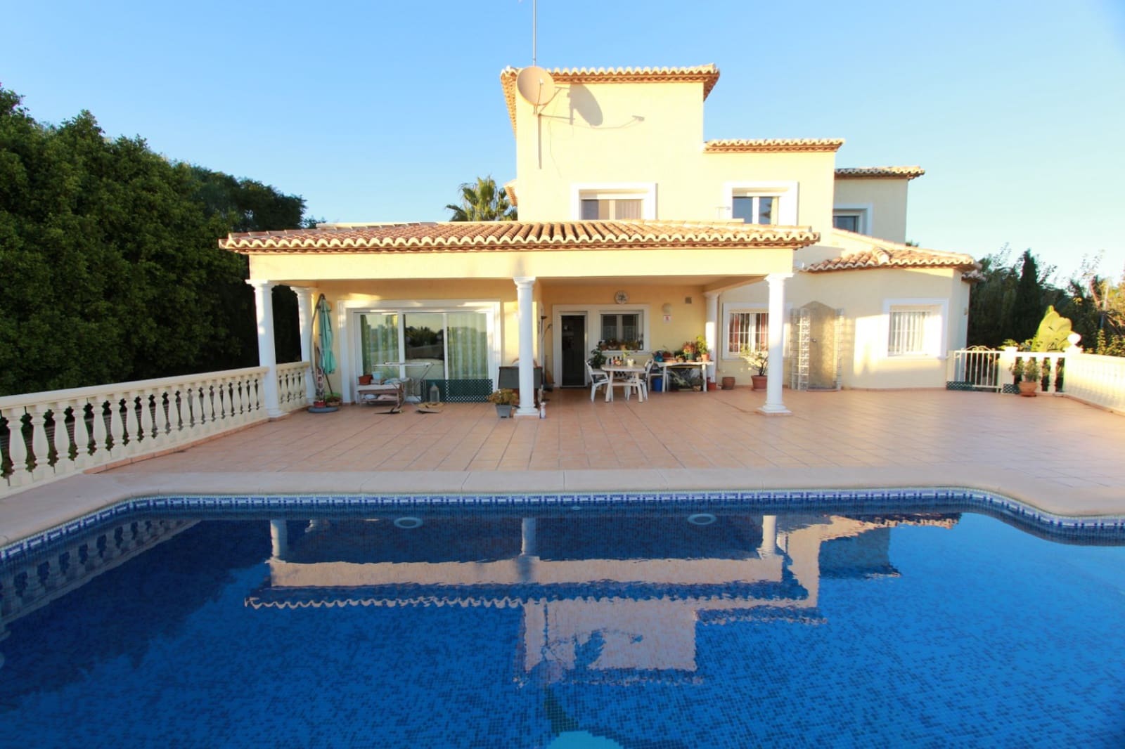 4 bedroom Villa for sale in Calpe / Calp with pool garage - € 850,000 (Ref: 9838955)
