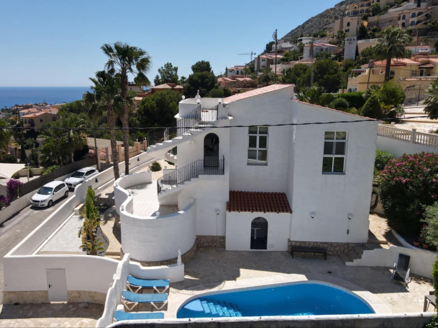 3 makuuhuone Huvila myytävänä paikassa Calpe / Calp mukana uima-altaan 
autotalli - 645 000 € (Ref: 9869905)