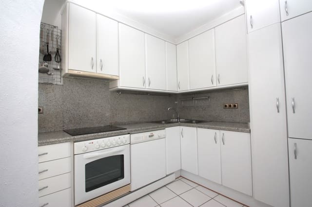 3 soverom Villa til salgs i Calpe / Calp med svømmebasseng garasje - € 595 000 (Ref: 9869905)