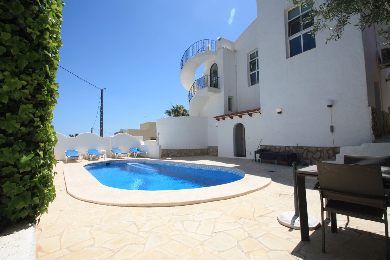 3 bedroom Villa for sale in Calpe / Calp with pool garage - € 595,000 (Ref: 9869905)
