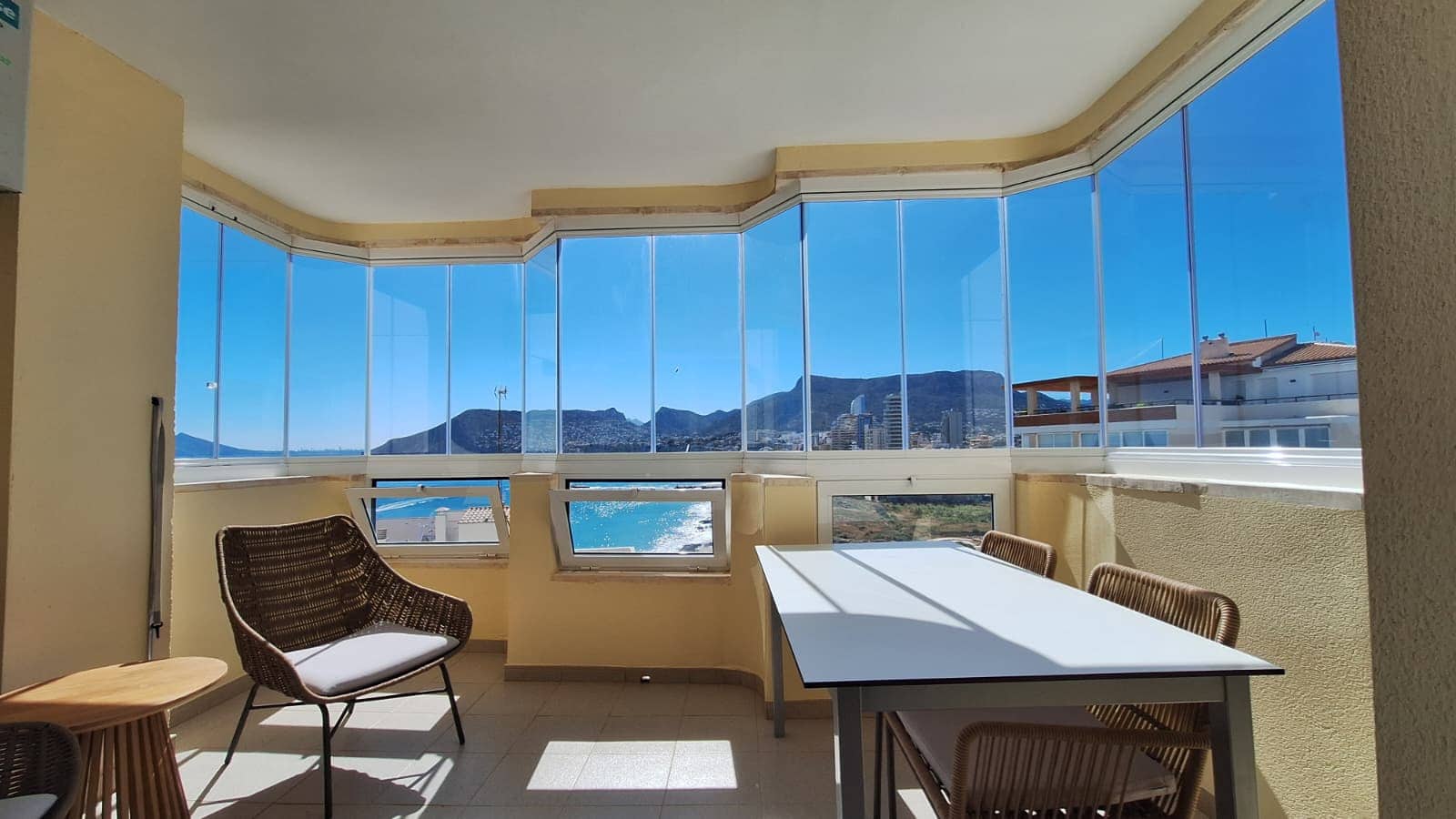 1 bedroom Apartment for sale in Calpe / Calp with pool - € 250,000 (Ref: 9880648)