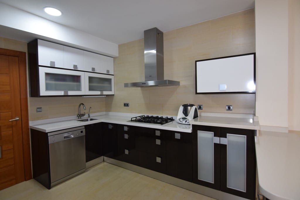 4 bedroom Villa for sale in Molina de Segura with pool - € 550,000 (Ref: 9911786)