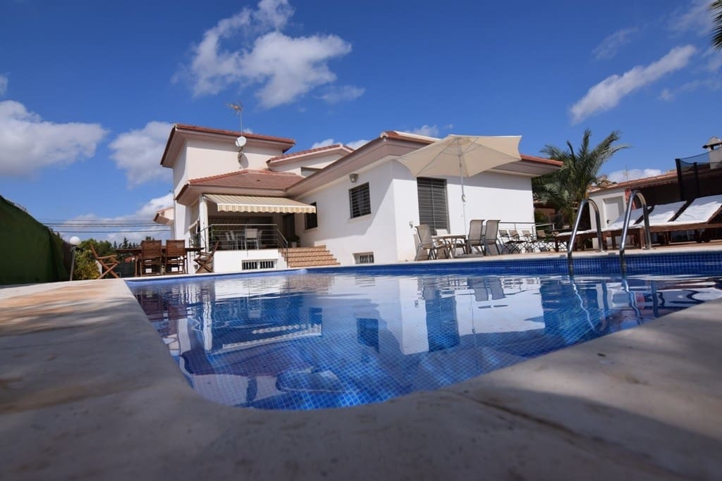 4 bedroom Villa for sale in Molina de Segura with pool - € 550,000 (Ref: 9911786)