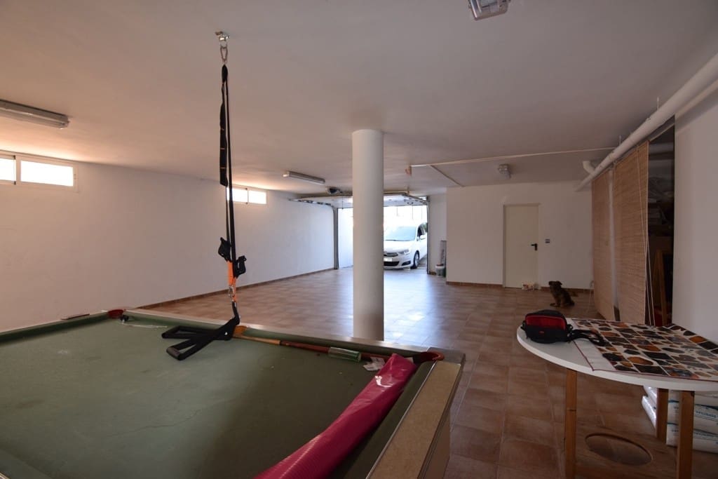 4 bedroom Villa for sale in Molina de Segura with pool - € 550,000 (Ref: 9911786)