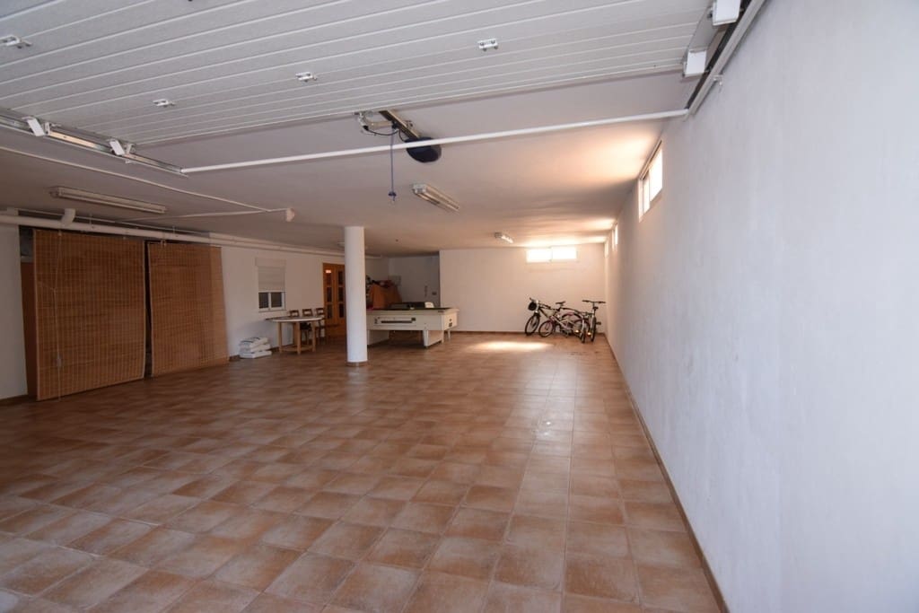 4 bedroom Villa for sale in Molina de Segura with pool - € 550,000 (Ref: 9911786)