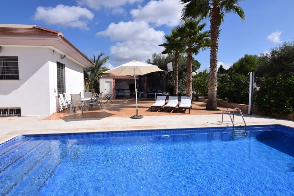4 bedroom Villa for sale in Molina de Segura with pool - € 550,000 (Ref: 9911786)