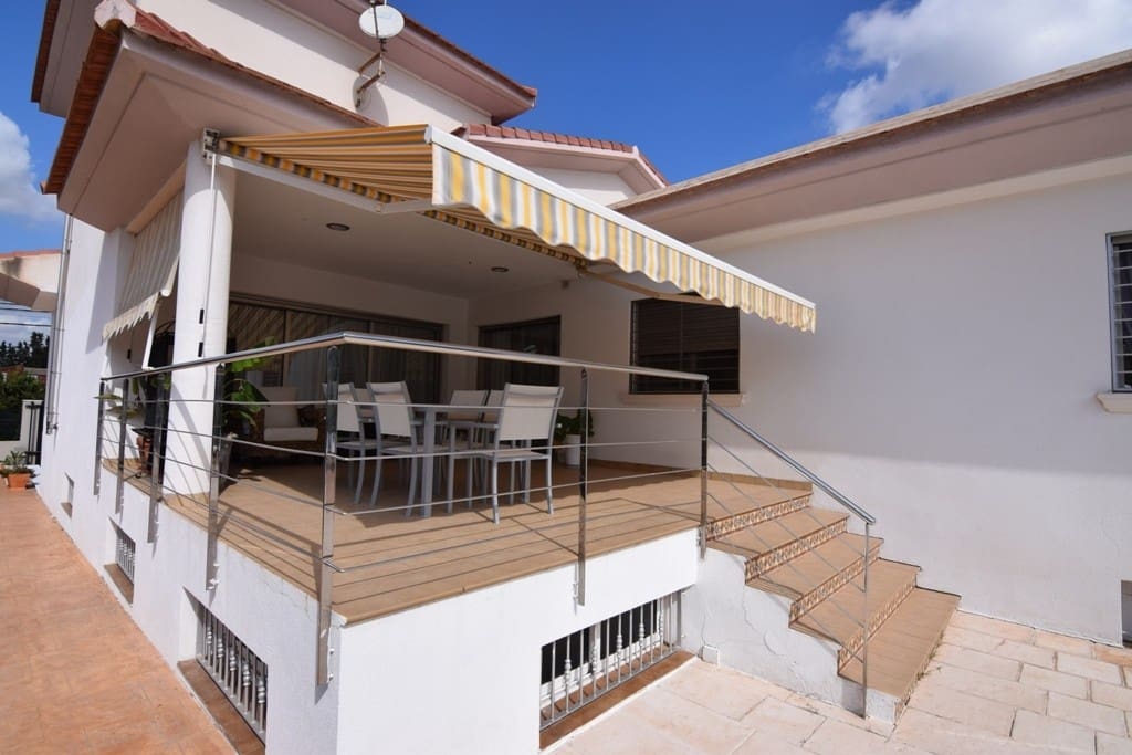 4 bedroom Villa for sale in Molina de Segura with pool - € 550,000 (Ref: 9911786)
