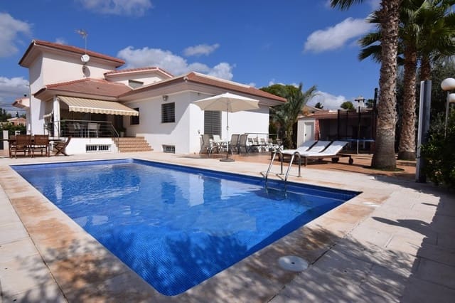 4 bedroom Villa for sale in Molina de Segura with pool - € 550,000 (Ref: 9911786)