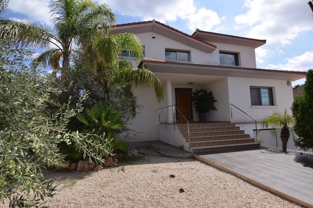 4 bedroom Villa for sale in Molina de Segura with pool - € 550,000 (Ref: 9911786)
