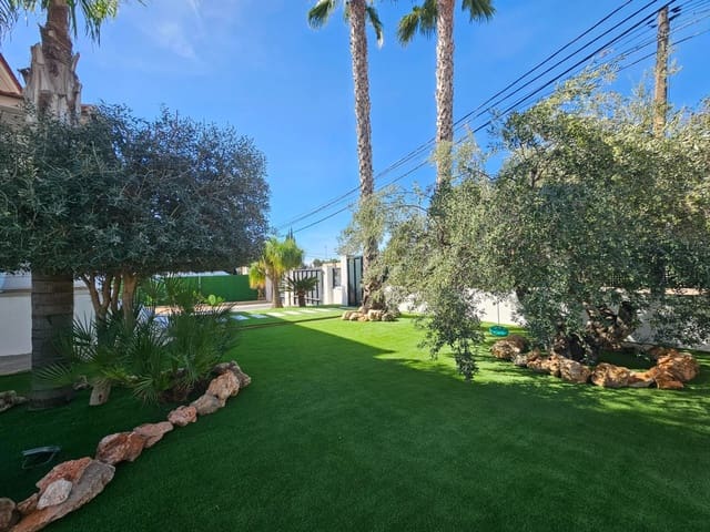 4 bedroom Villa for sale in Molina de Segura with pool - € 550,000 (Ref: 9911786)