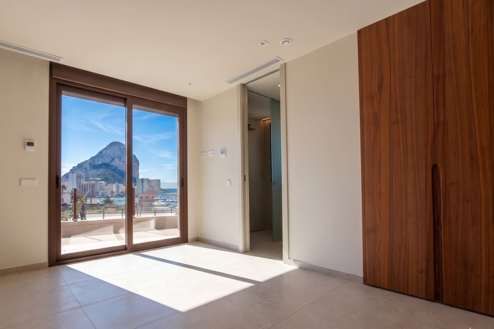 4 slaapkamer Villa te koop in Calpe / Calp met zwembad garage - € 1.550.000 (Ref: 9912654)