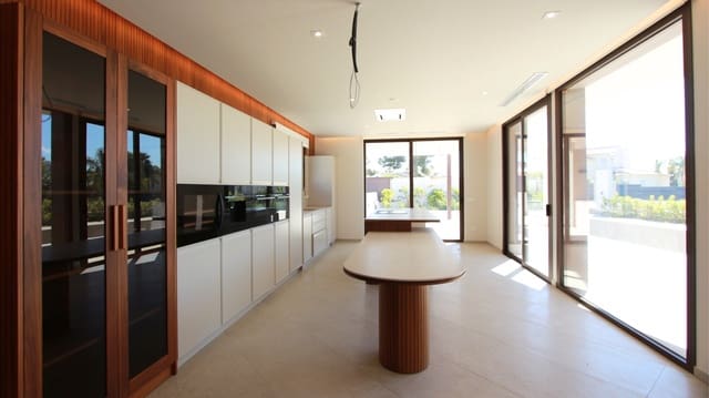 4 slaapkamer Villa te koop in Calpe / Calp met zwembad garage - € 1.550.000 (Ref: 9912654)