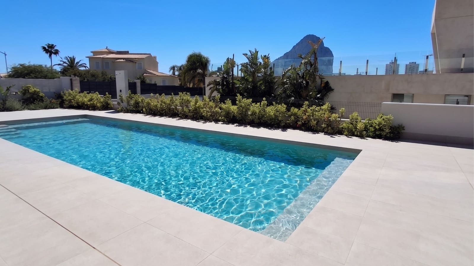 4 slaapkamer Villa te koop in Calpe / Calp met zwembad garage - € 1.550.000 (Ref: 9912654)