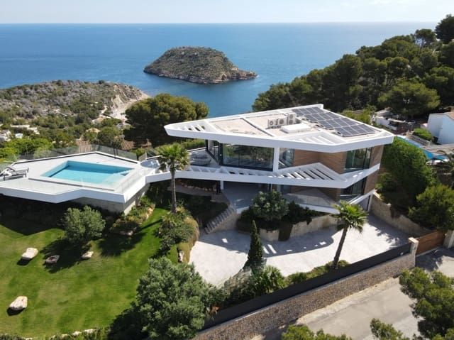 4 bedroom Villa for sale in Javea / Xàbia with pool garage - € 3,995,000 (Ref: 9912655)