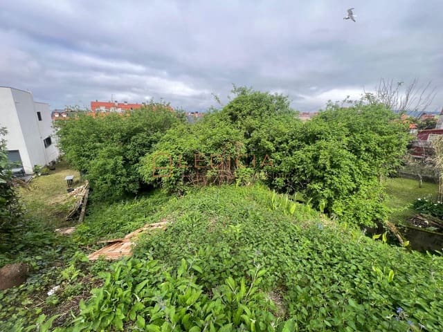 Teren niezagospodarowany na sprzedaż w Vigo - 235 000 € (Ref: 9801378)