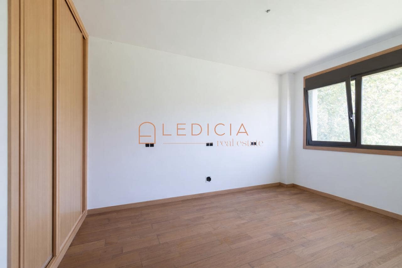 3 bedroom Villa for sale in Tomino with pool garage - € 315,000 (Ref: 9801380)