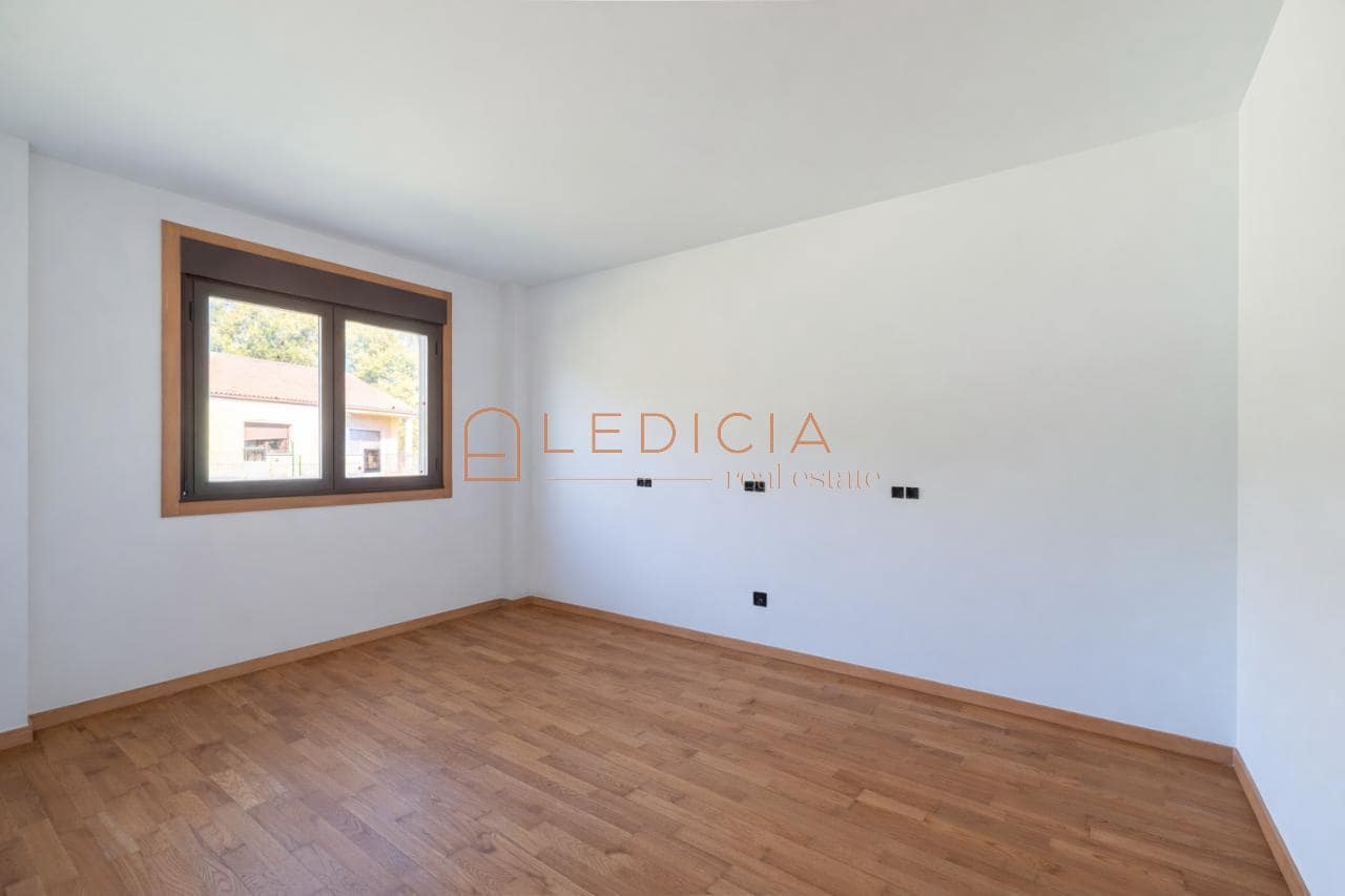 3 makuuhuone Huvila myytävänä paikassa Tomino mukana uima-altaan 
autotalli - 310 000 € (Ref: 9801381)