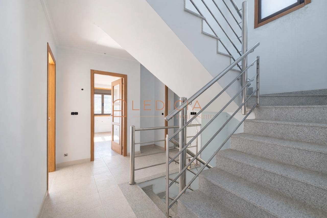 3 makuuhuone Huvila myytävänä paikassa Tomino mukana uima-altaan 
autotalli - 310 000 € (Ref: 9801381)