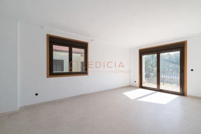 Chalet de 3 habitaciones en Tomiño en venta con piscina garaje - 310.000 € (Ref: 9801381)
