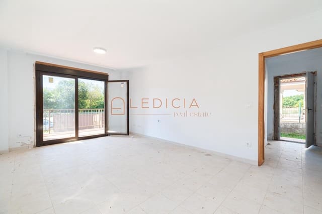 3 bedroom Villa for sale in Tomiño with pool garage - € 297,000 (Ref: 9801381)