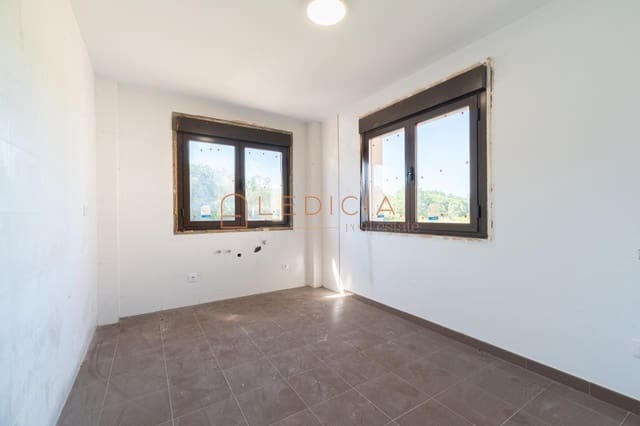 3 bedroom Villa for sale in Tomiño with pool garage - € 297,000 (Ref: 9801381)