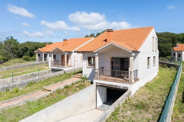 3 bedroom Villa for sale in Tomiño with pool garage - € 297,000 (Ref: 9801381)