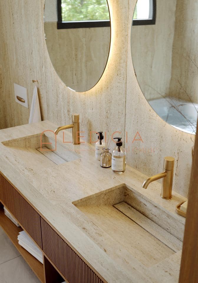 4 sypialnia Willa na sprzedaż w Vigo z basenem garażem - 700 000 € (Ref: 9801382)