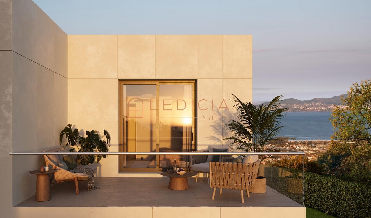 4 sypialnia Willa na sprzedaż w Vigo z basenem garażem - 700 000 € (Ref: 9801382)