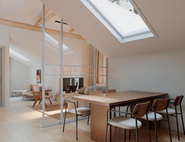 Ático de 2 habitaciones en Vigo en venta con garaje - 550.000 € (Ref: 9801390)