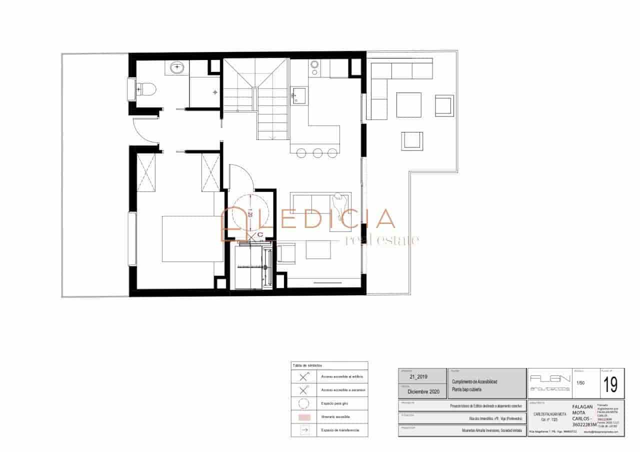 Casa de 18 habitaciones en Vigo en venta - 1.600.000 € (Ref: 9801391)