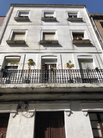 Casa de 18 habitaciones en Vigo en venta - 1.600.000 € (Ref: 9801391)